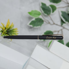 Personalized Black Pen with Gold Trim - A Luxurious Writing Instrument for Professionals and Special Occasions