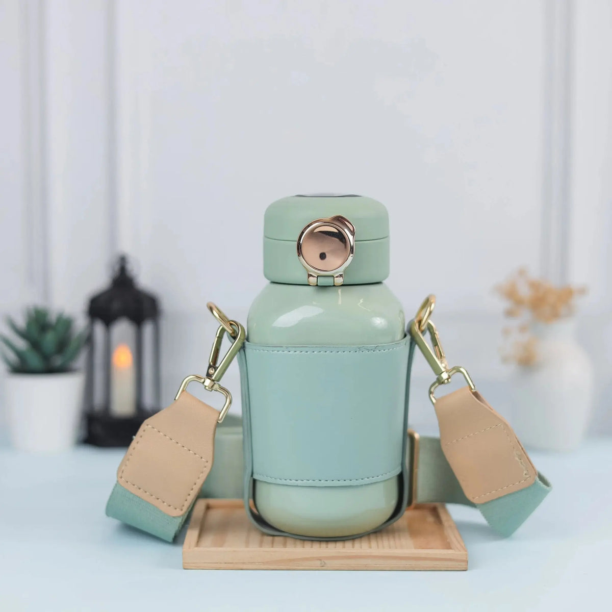 Stylish Mint Green Insulated Water Bottle with Crossbody Strap