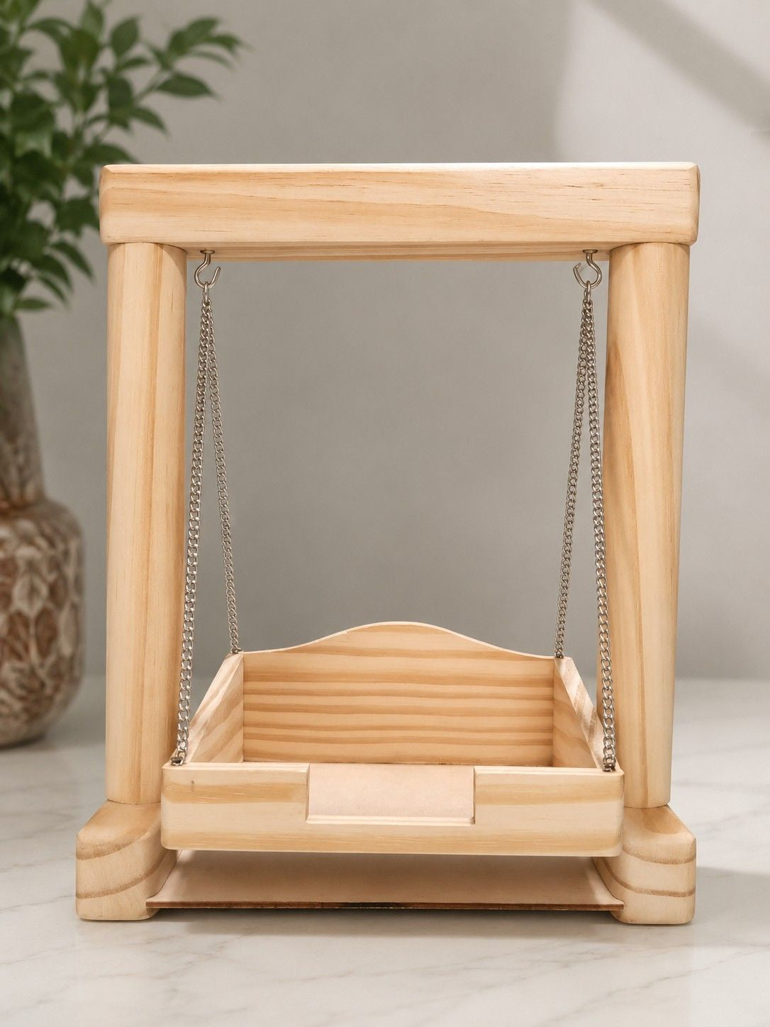 Pine wooden delty jula